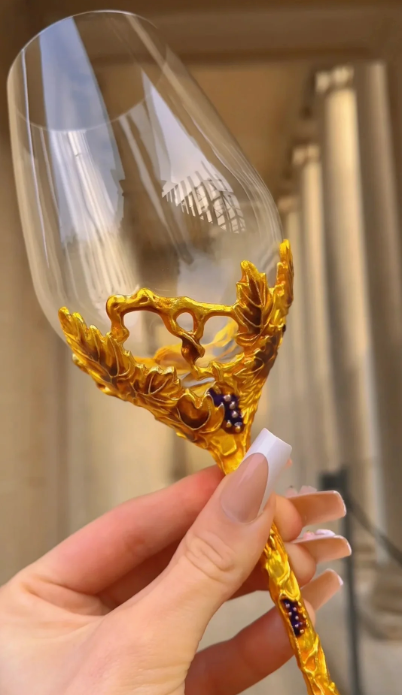 The Regal Treasure Glass